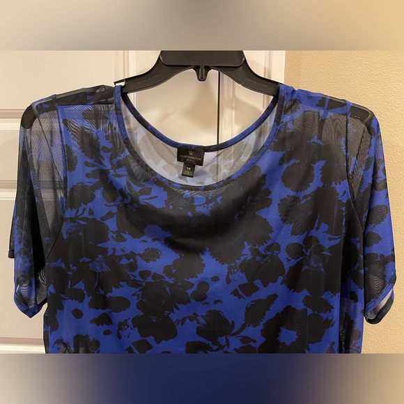 Worthington Woman Blue and Black floral print top, 1x - Picture 2 of 6